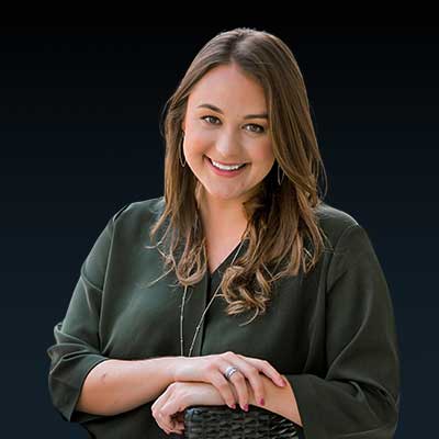 Danielle Cross headshot