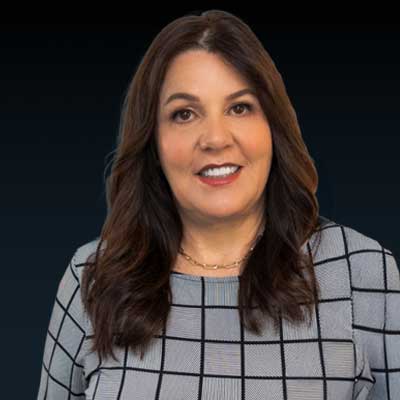 Lynn Pavony headshot