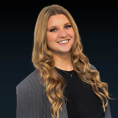 Sydney Zdanowski headshot